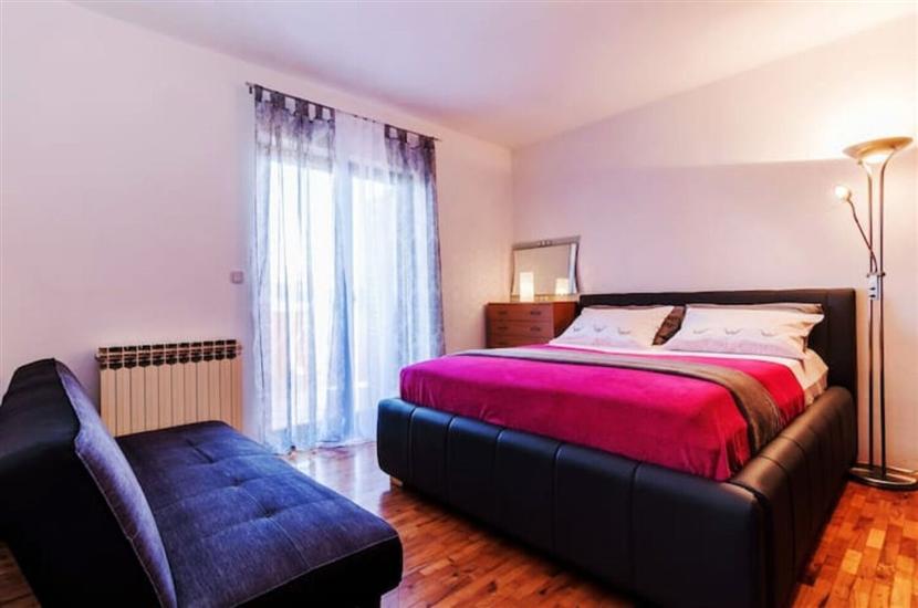 Apartment A4, for 7 persons