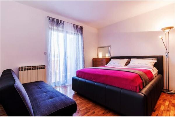 Apartment A4, for 7 persons