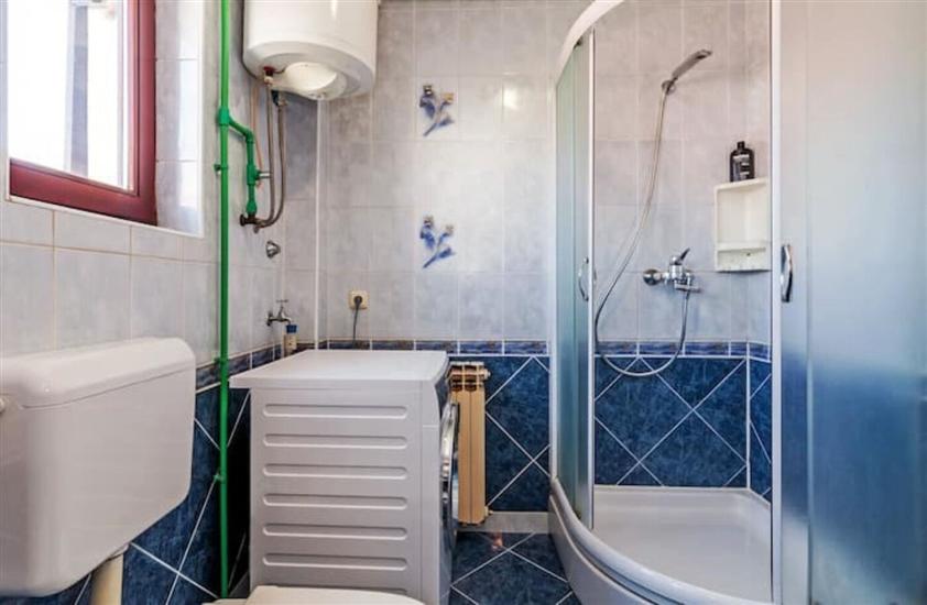 Apartment A4, for 7 persons