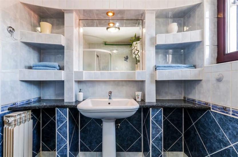 Apartment A4, for 7 persons