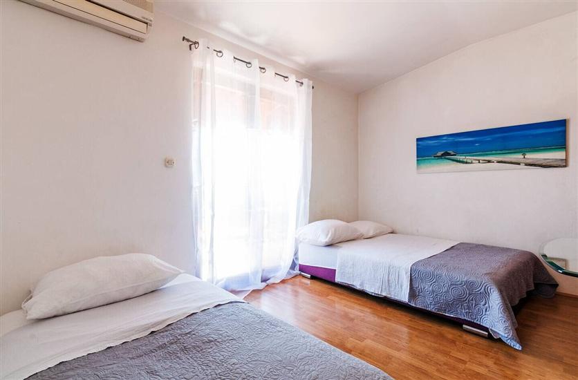 Apartment A5, for 4 persons