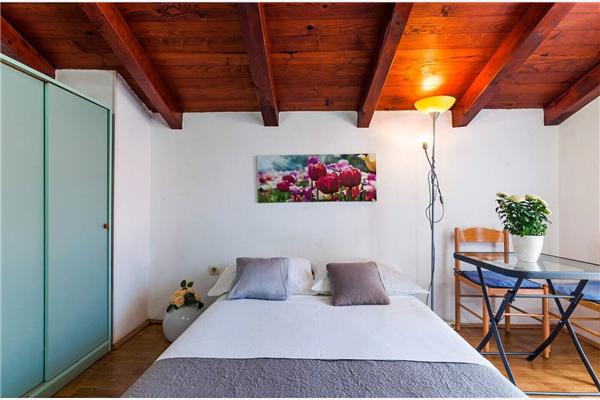 Apartment A6, for 2 persons