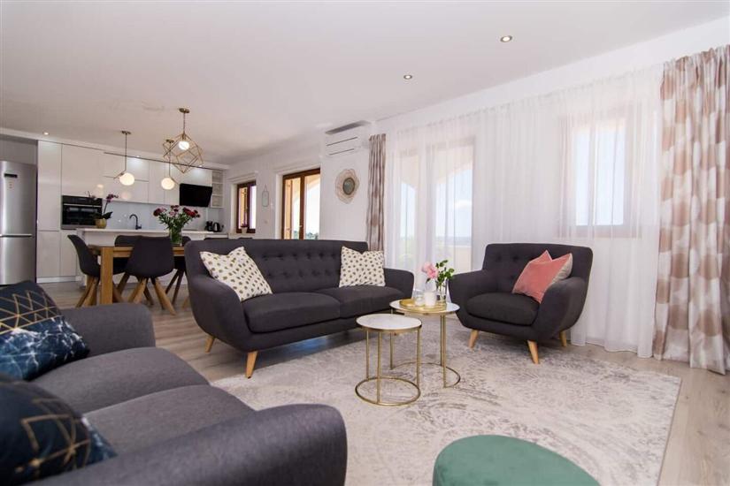 Apartment A1, for 6 persons