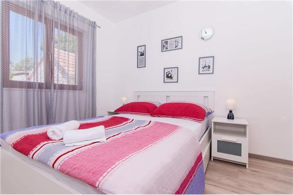 Apartment A1, for 6 persons