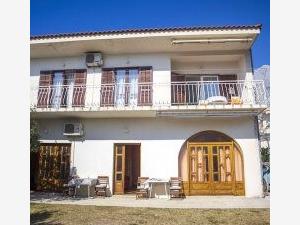 Apartment Makarska riviera,BookSunnyFrom 83 €