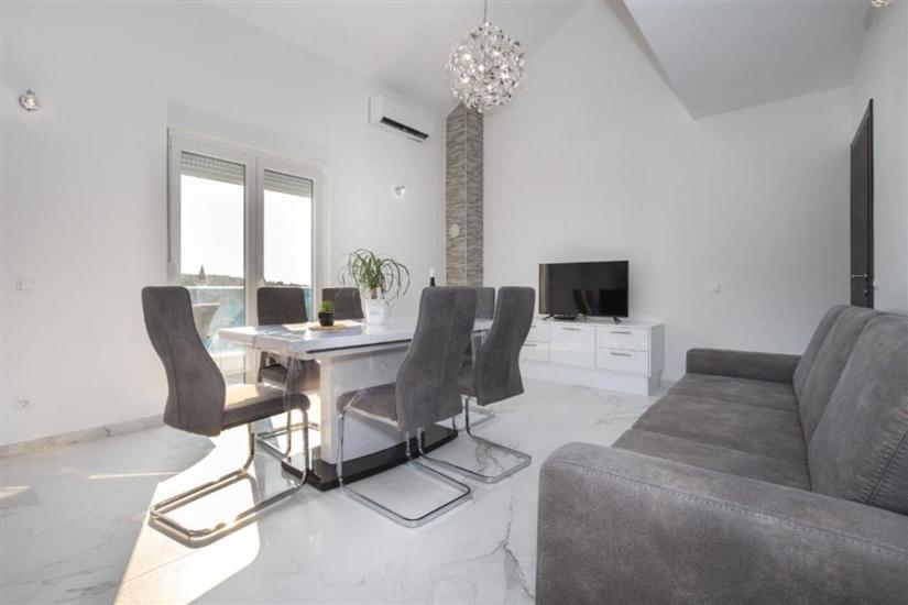 Apartment A3, for 5 persons