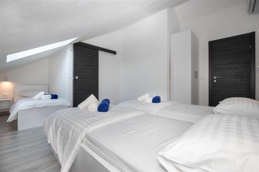 Apartment A3, for 5 persons