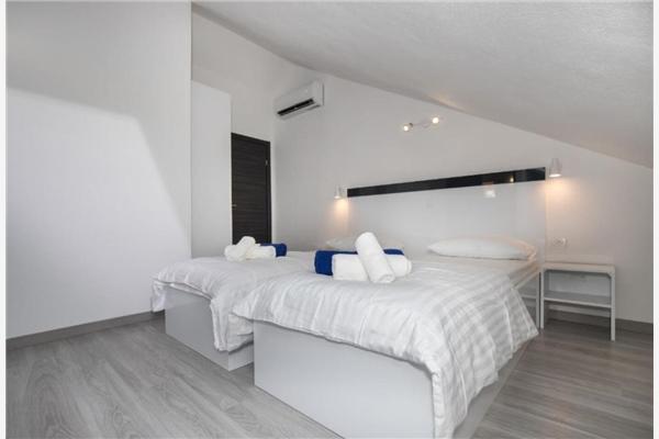 Apartment A3, for 5 persons