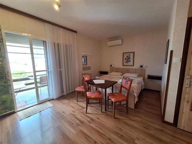 Apartman A2, za 3 osoba/e