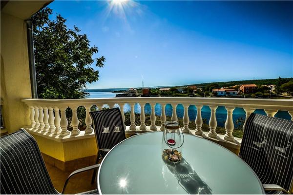 Apartment A1, for 4 persons