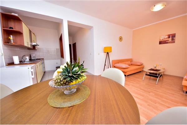 Apartment A1, for 4 persons