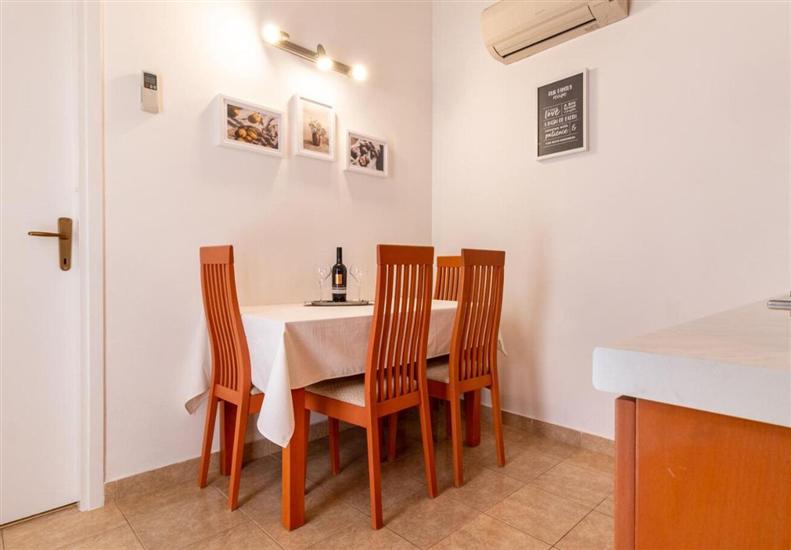 Apartment A1, for 4 persons