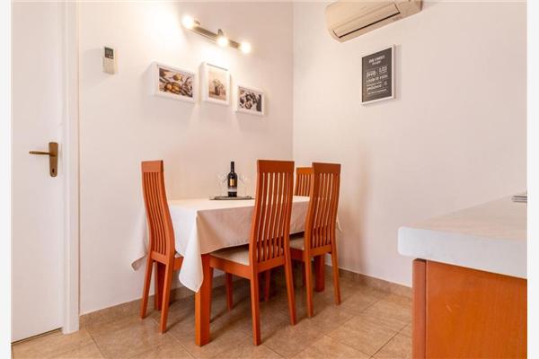 Apartment A1, for 4 persons