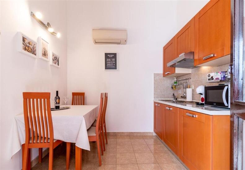 Apartment A1, for 4 persons