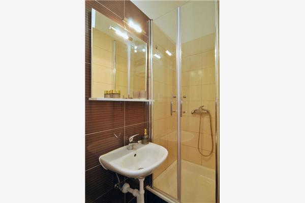 Apartment A1, for 5 persons