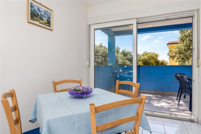 Apartment A1, for 5 persons