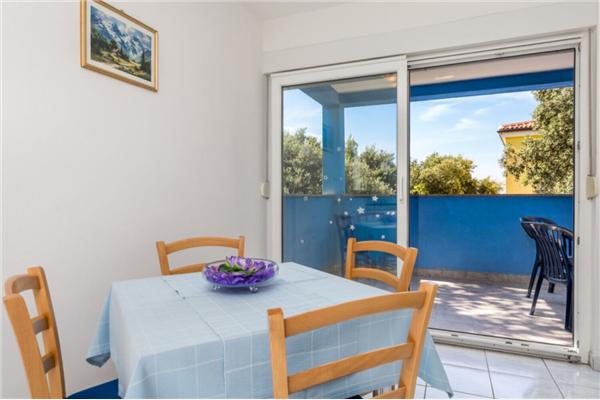 Apartment A1, for 5 persons