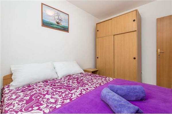 Apartment A1, for 5 persons