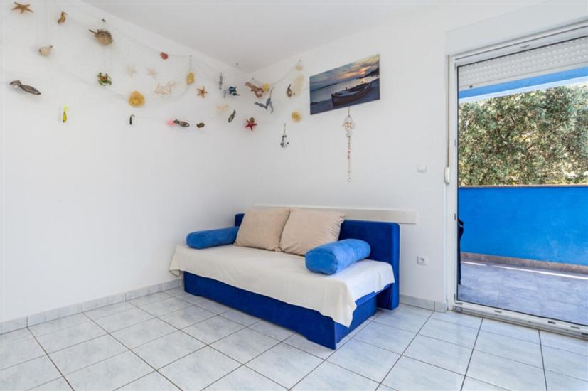 Apartment A2, for 5 persons