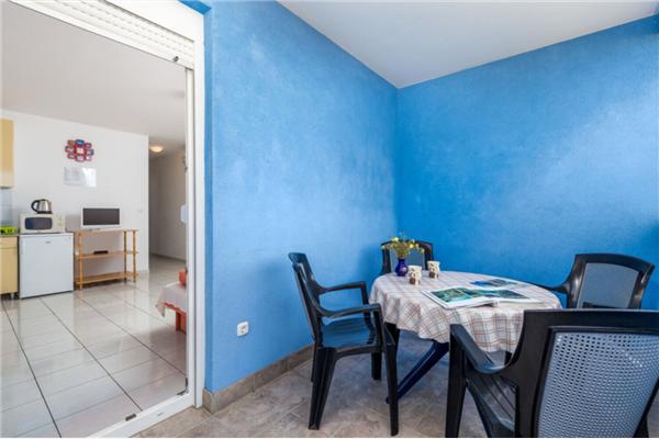 Apartment A3, for 5 persons