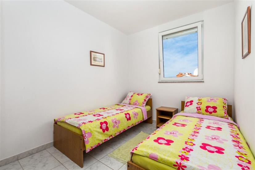 Apartment A3, for 5 persons