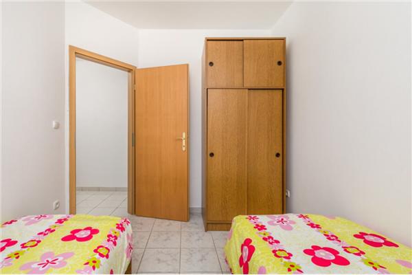 Apartment A3, for 5 persons