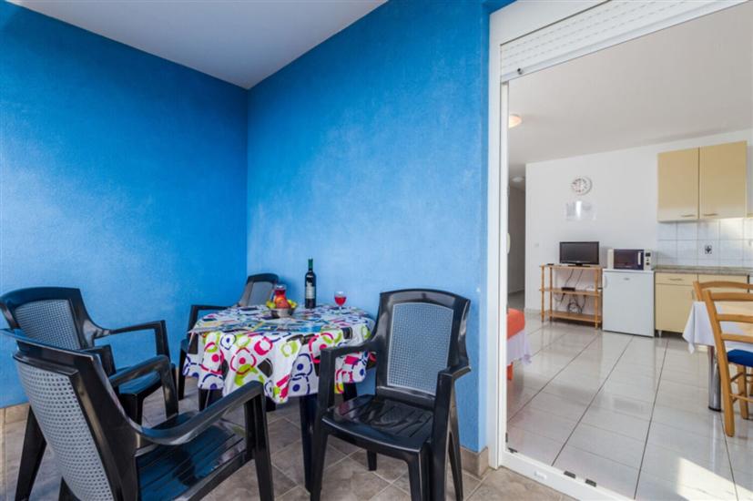 Apartment A4, for 5 persons