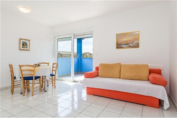 Apartment A4, for 5 persons