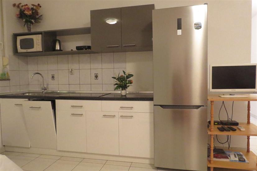 Apartment A4, for 5 persons