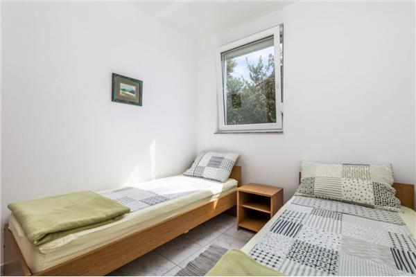 Apartment A4, for 5 persons