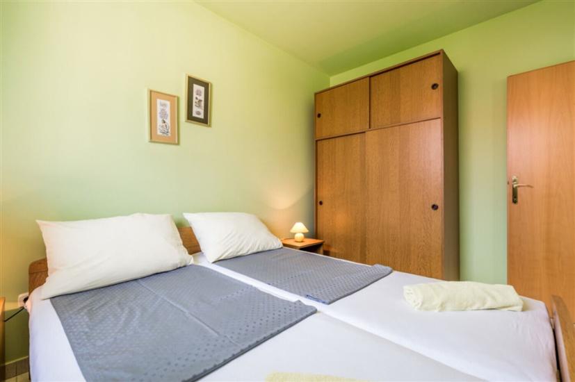 Apartment A4, for 5 persons