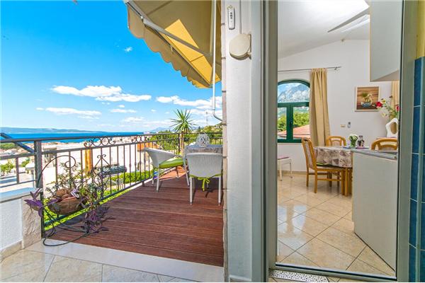 Apartment A2, for 5 persons