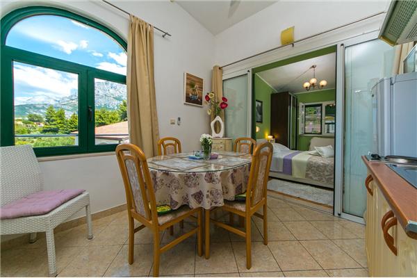 Apartment A2, for 5 persons