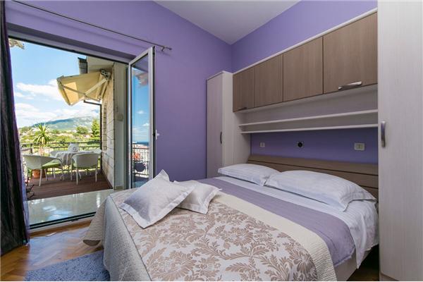 Apartment A2, for 5 persons