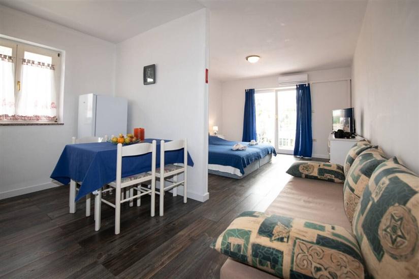 Apartment A1, for 3 persons
