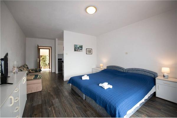 Apartment A1, for 3 persons