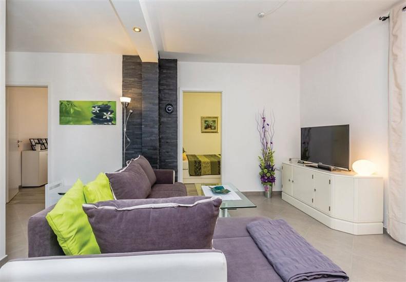 Apartment A1, for 6 persons