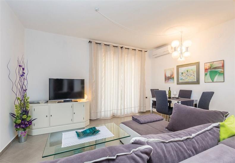 Apartment A1, for 6 persons