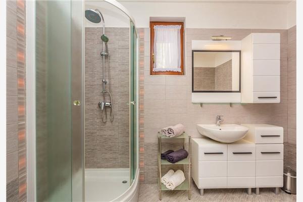 Apartment A1, for 6 persons