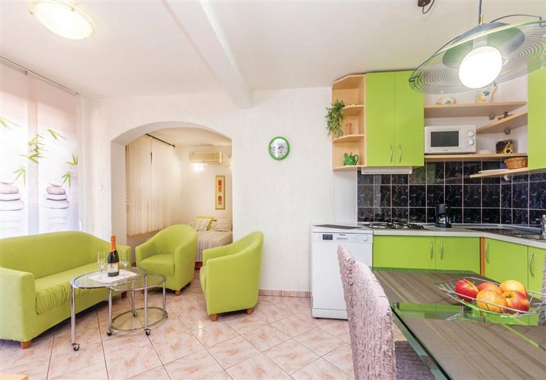 Apartment A2, for 4 persons