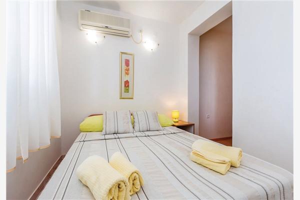 Apartment A2, for 4 persons