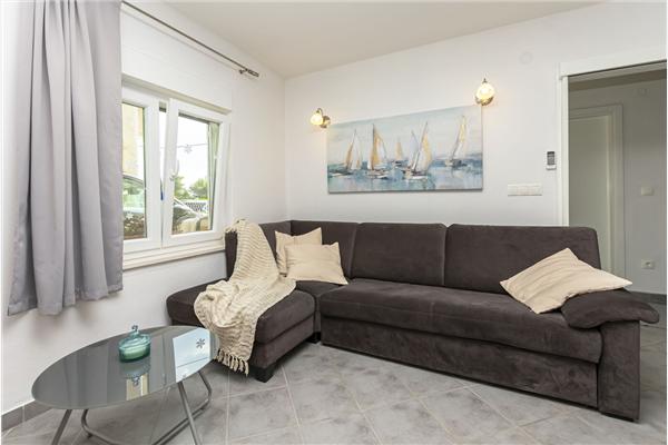 Apartment A1, for 5 persons