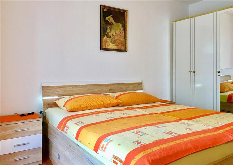 Lägenhet A1, för 5 personer