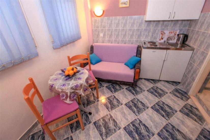 Apartment A4, for 4 persons