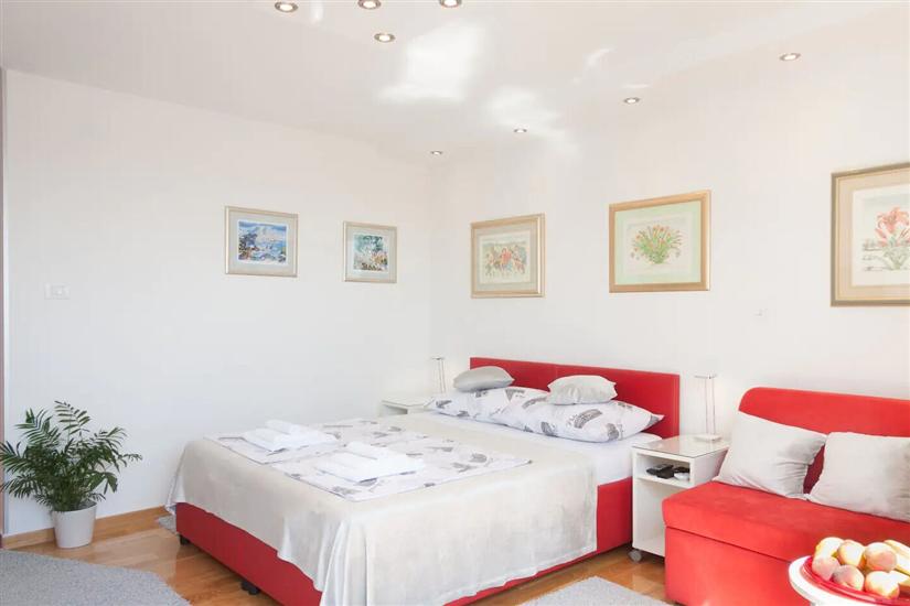 Apartment A1, for 3 persons