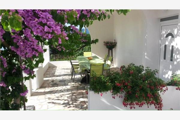 Apartment A1, for 7 persons