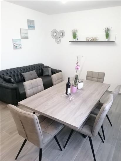 Apartment A1, for 7 persons