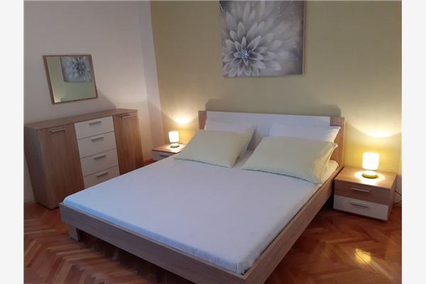 Apartment A1, for 7 persons