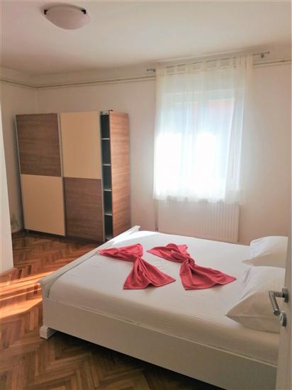 Apartment A1, for 7 persons