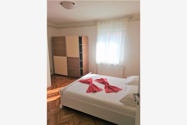 Apartment A1, for 7 persons